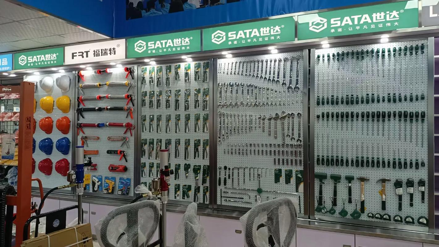 热烈祝贺未来万家五金机电全国加盟连锁湖北武汉（新洲店）盛大开业